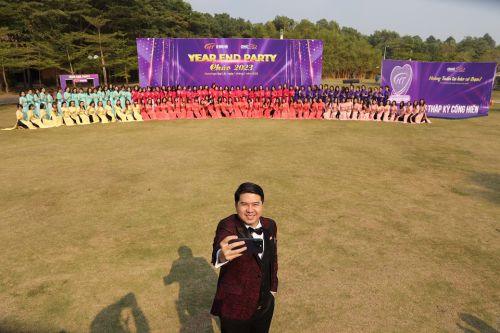 Year End Party Hoàng Tuấn chào 2023 – Đại tiệc tri ân lớn nhất từ trước tới nay